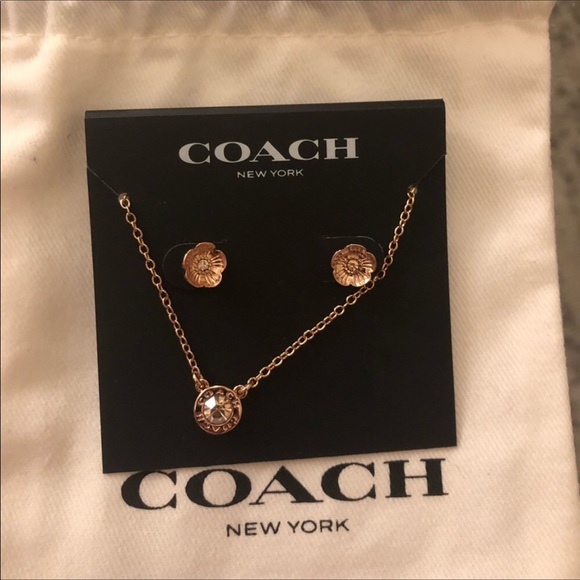 NWT Coach rose gold coloured earring and necklace set - Picture 3 of 3